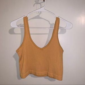 URBAN OUTFITTERS TANK CROP TOP